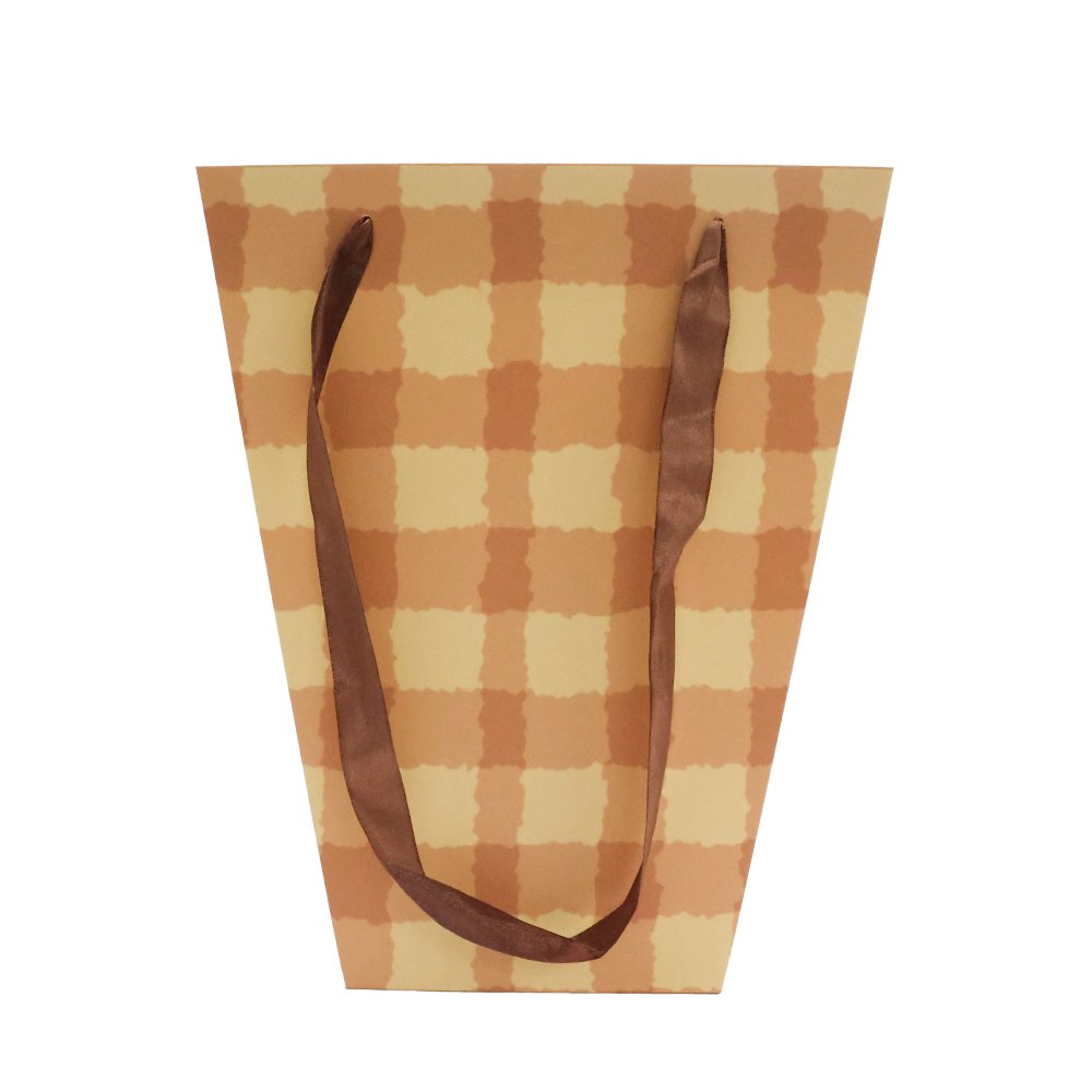 Checkered T-Shaped Paper Flower Bag with Satin Ribbon Handles - Image 2